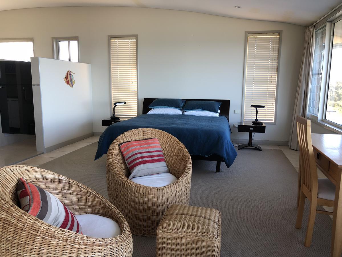 Oceanscape Luxury Beachfront Villas Scotts Head Rum bild